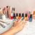 Manicure francuski – historia, techniki i modne kolory na 2024
